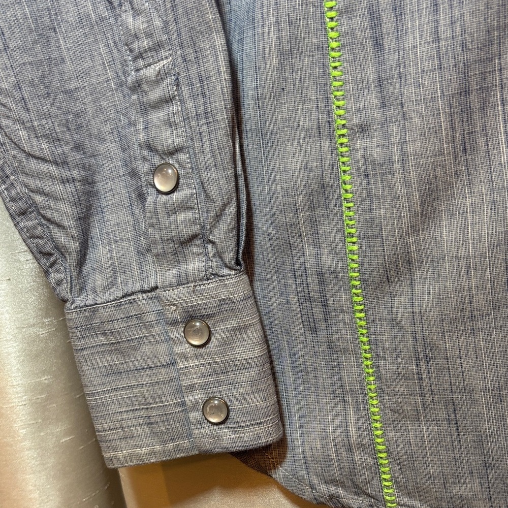 Rock & Roll Cowgirl Chambray button down Western Shirt, Rodeo, small - Picture 6 of 13